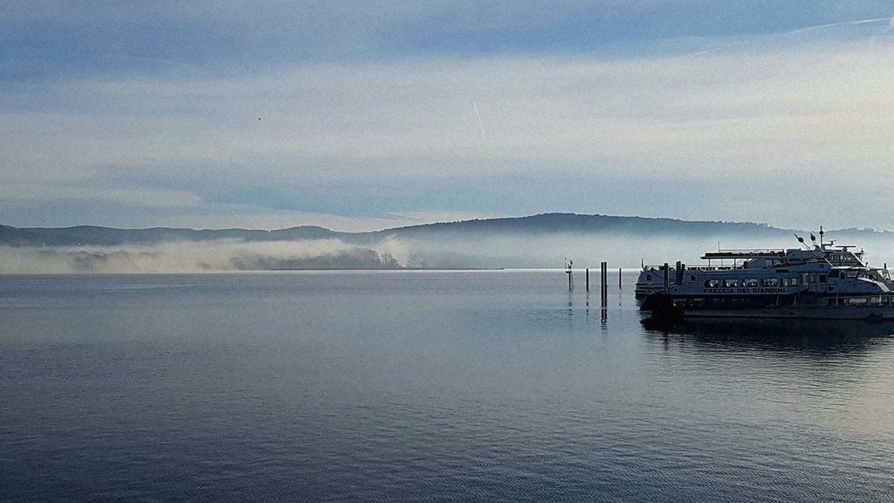 Ritratto Sul Lago ดอร์เมลเล็ตโต ภายนอก รูปภาพ