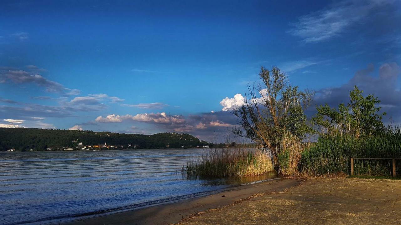 Ritratto Sul Lago ดอร์เมลเล็ตโต ภายนอก รูปภาพ