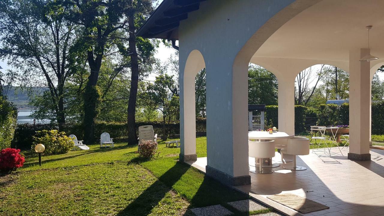 Ritratto Sul Lago ดอร์เมลเล็ตโต ภายนอก รูปภาพ
